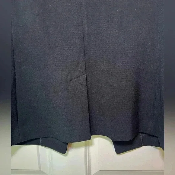 Banana Republic Single Button Black Blazer - Picture 6 of 10